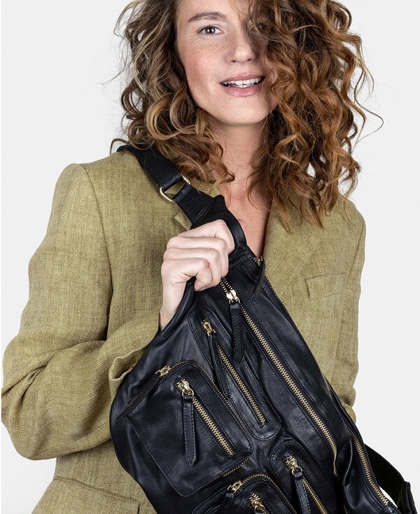 RE:DESIGNED SKIND BAG Butik Charlotte - Shop tøj & accessories online